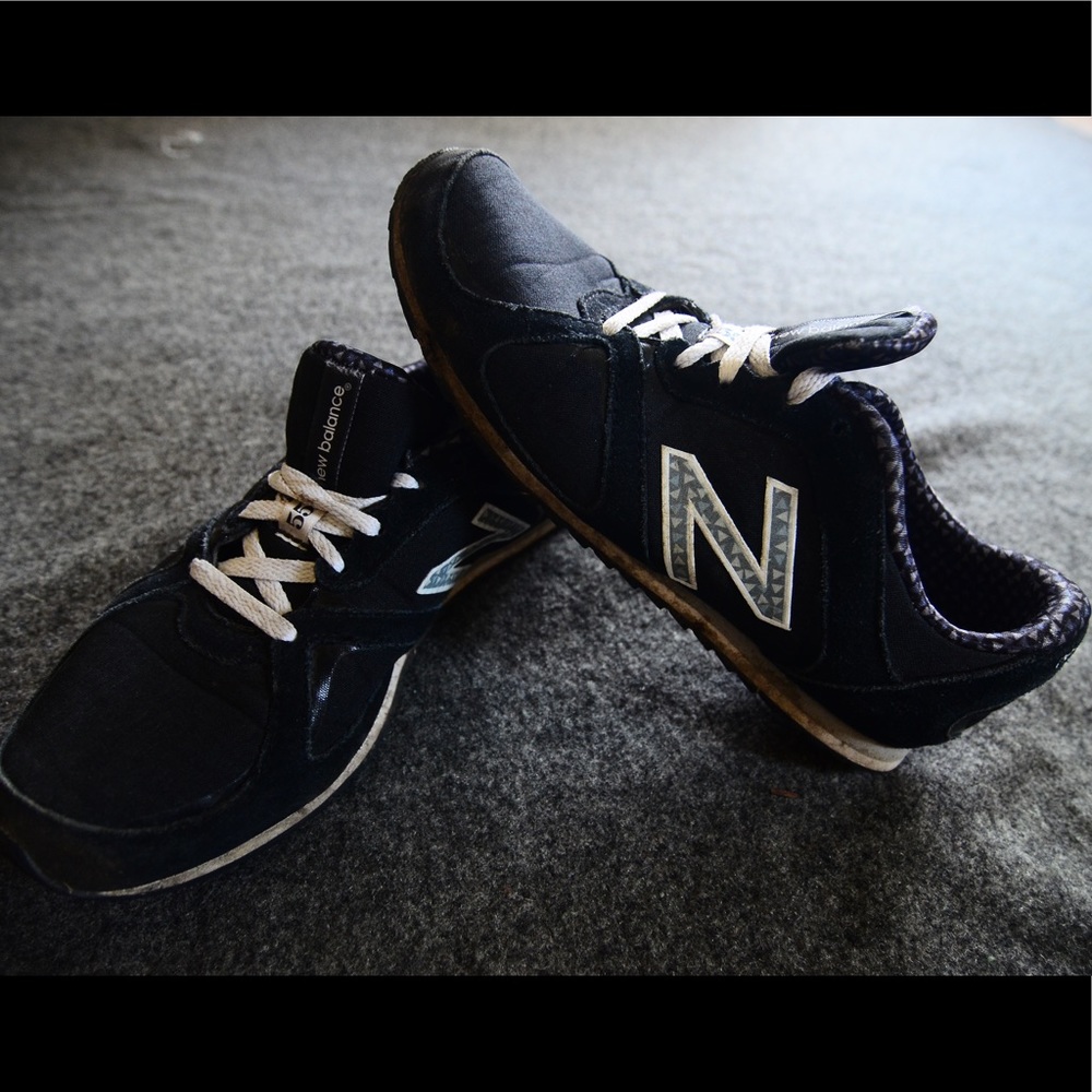 New Balance black runners